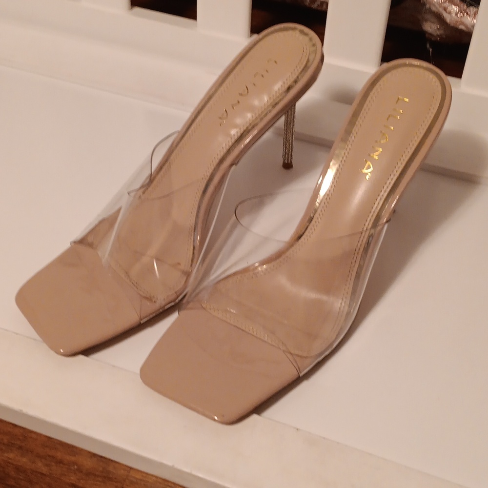 Heels - Picture 6 of 12